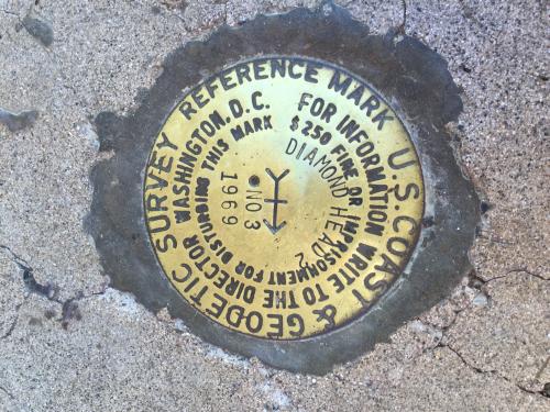 Geographical mark on top of Diamond Head