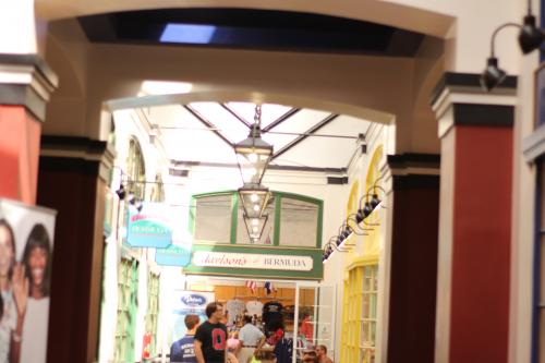 shopping in King's Wharf