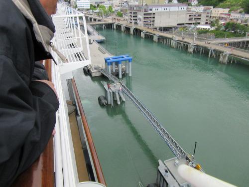 Securing ship to dock in Jeneau
