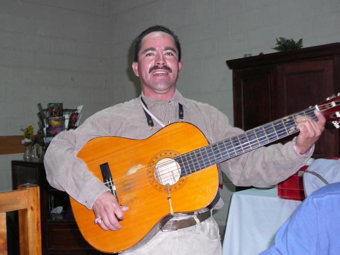 Mariachi singer in Xela
