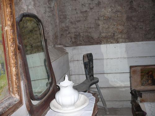 Nice furnishings
